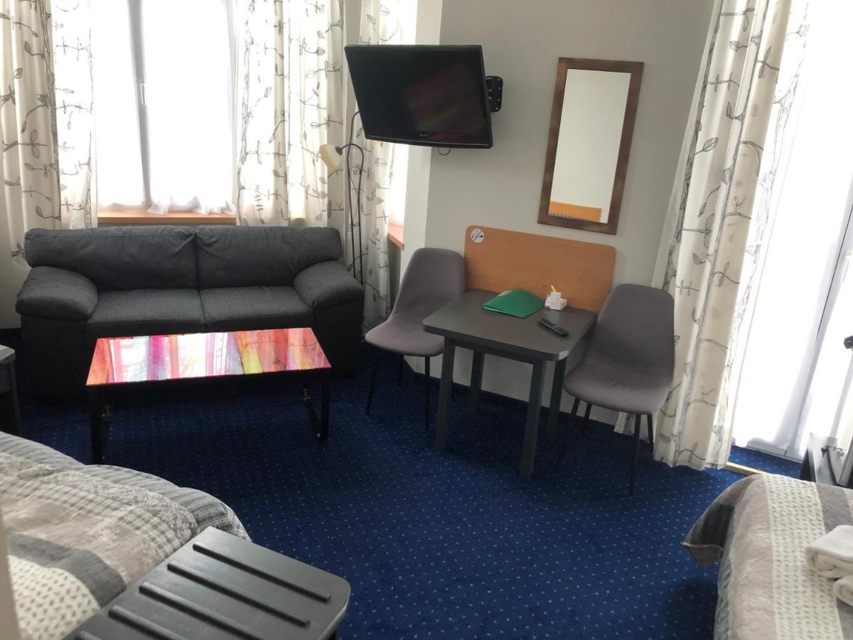 Hotel Bella Jelenia Góra Esterno foto