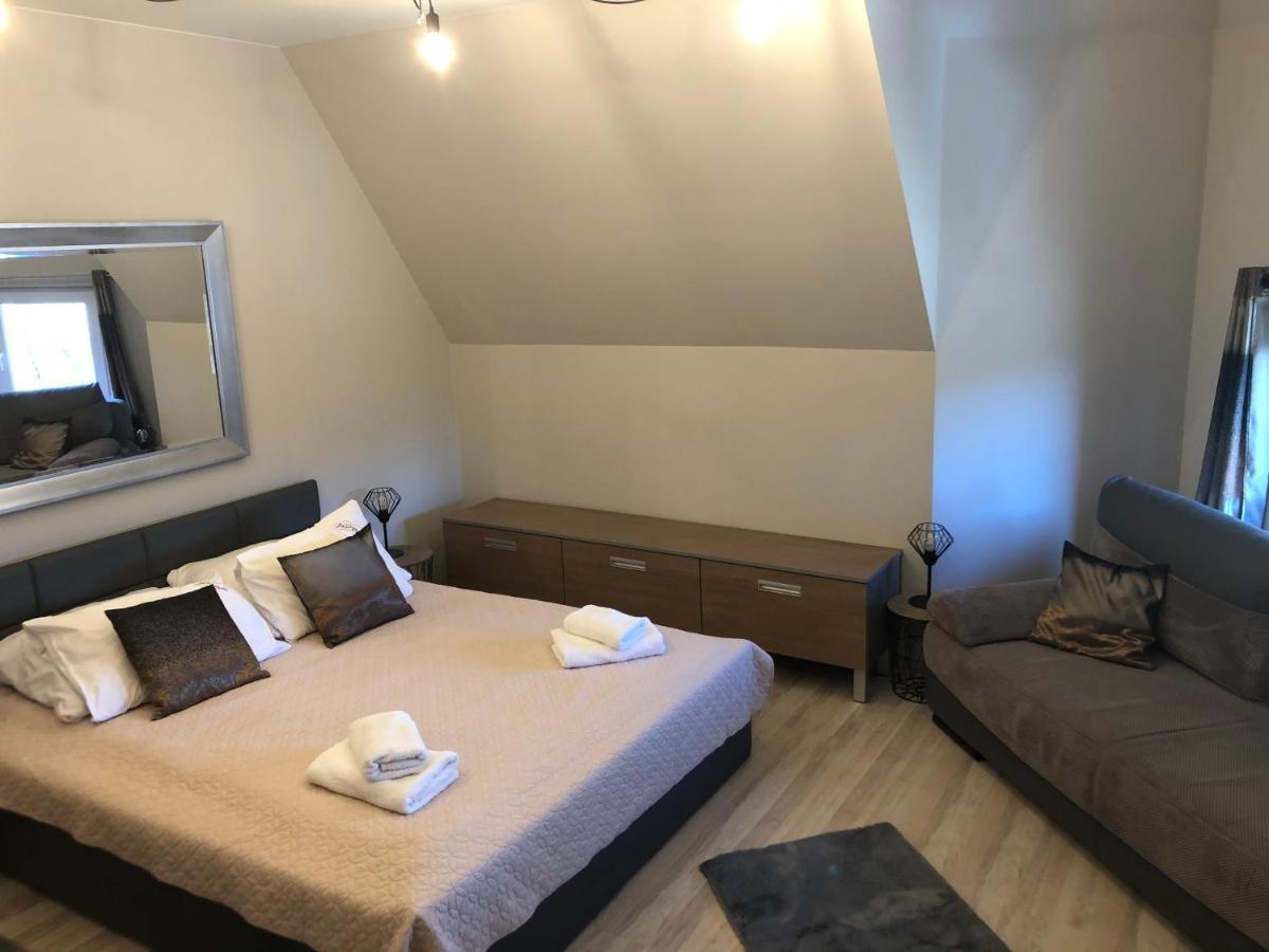 Hotel Bella Jelenia Góra Esterno foto