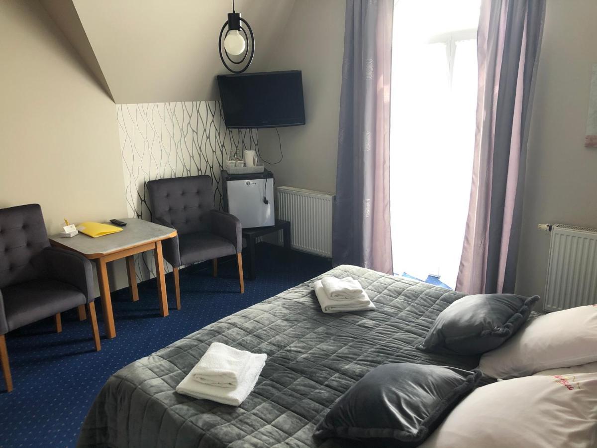 Hotel Bella Jelenia Góra Esterno foto