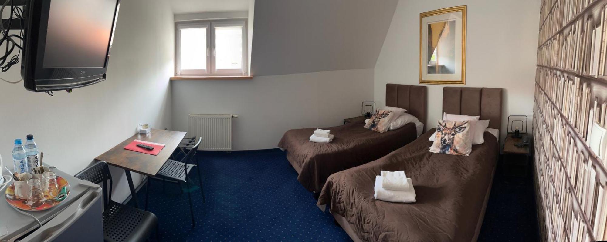 Hotel Bella Jelenia Góra Esterno foto