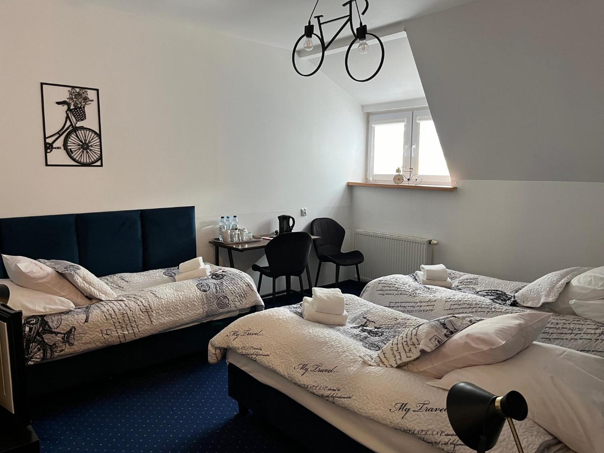 Hotel Bella Jelenia Góra Esterno foto