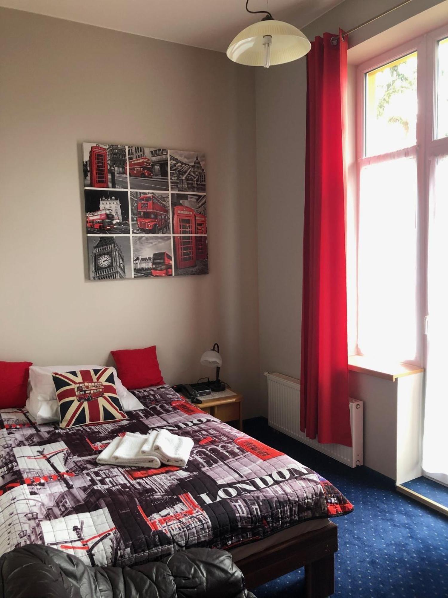Hotel Bella Jelenia Góra Esterno foto