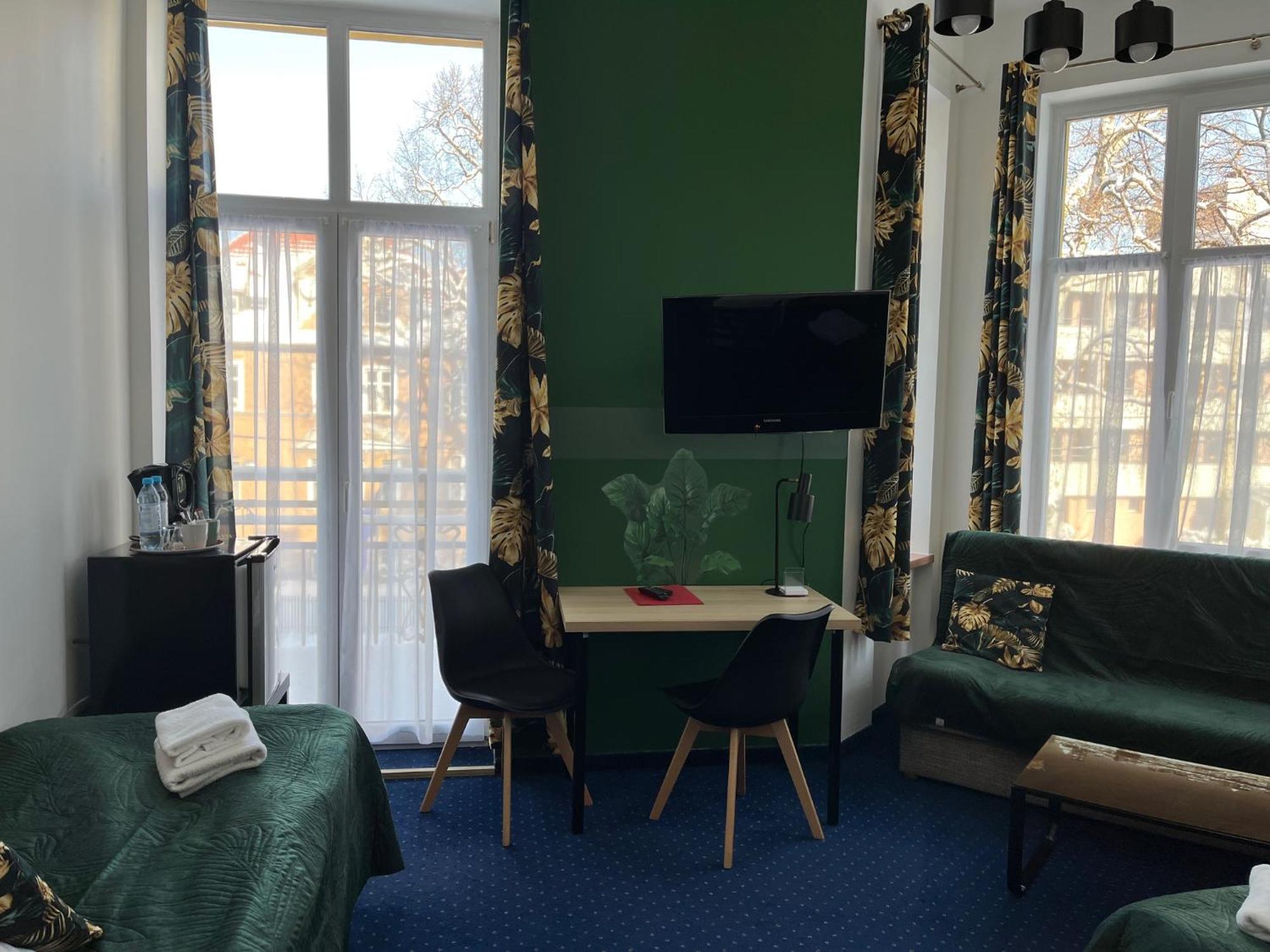 Hotel Bella Jelenia Góra Esterno foto