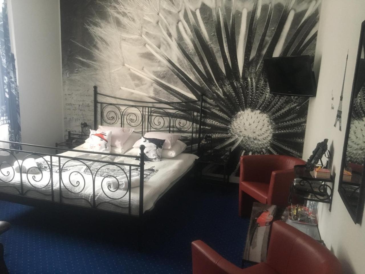 Hotel Bella Jelenia Góra Esterno foto
