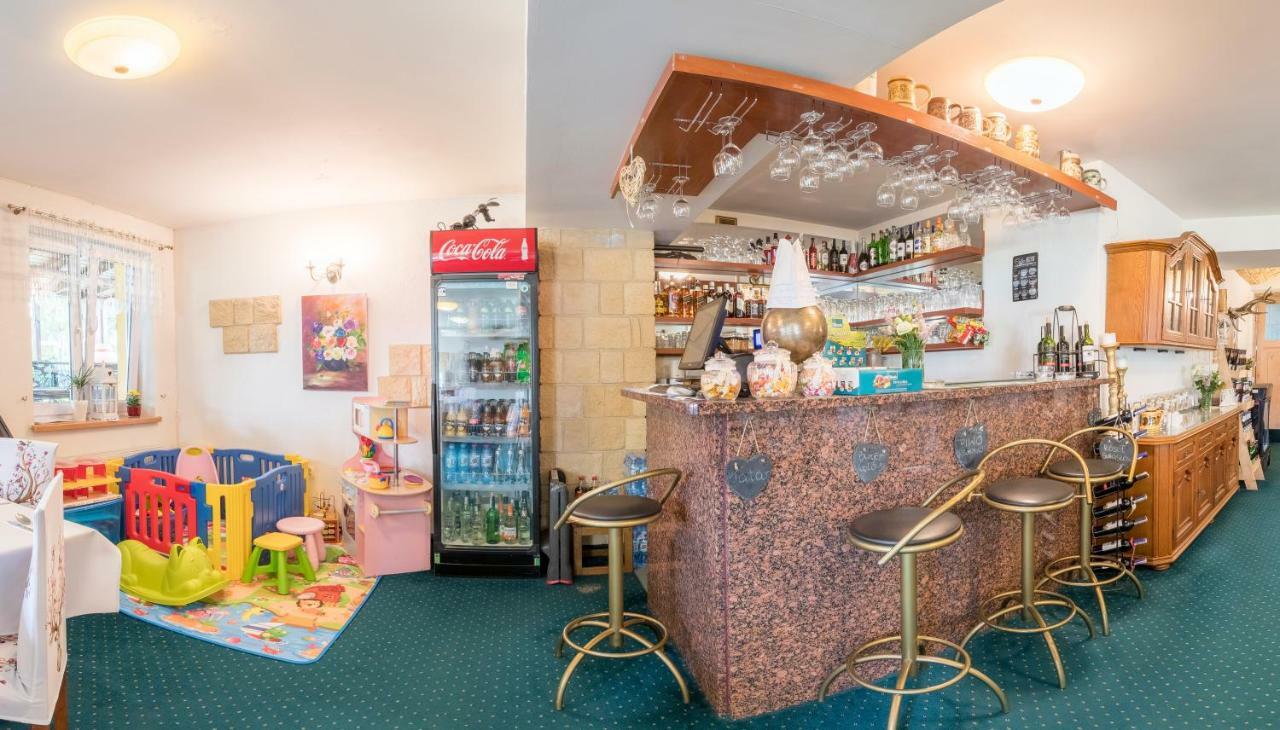 Hotel Bella Jelenia Góra Esterno foto